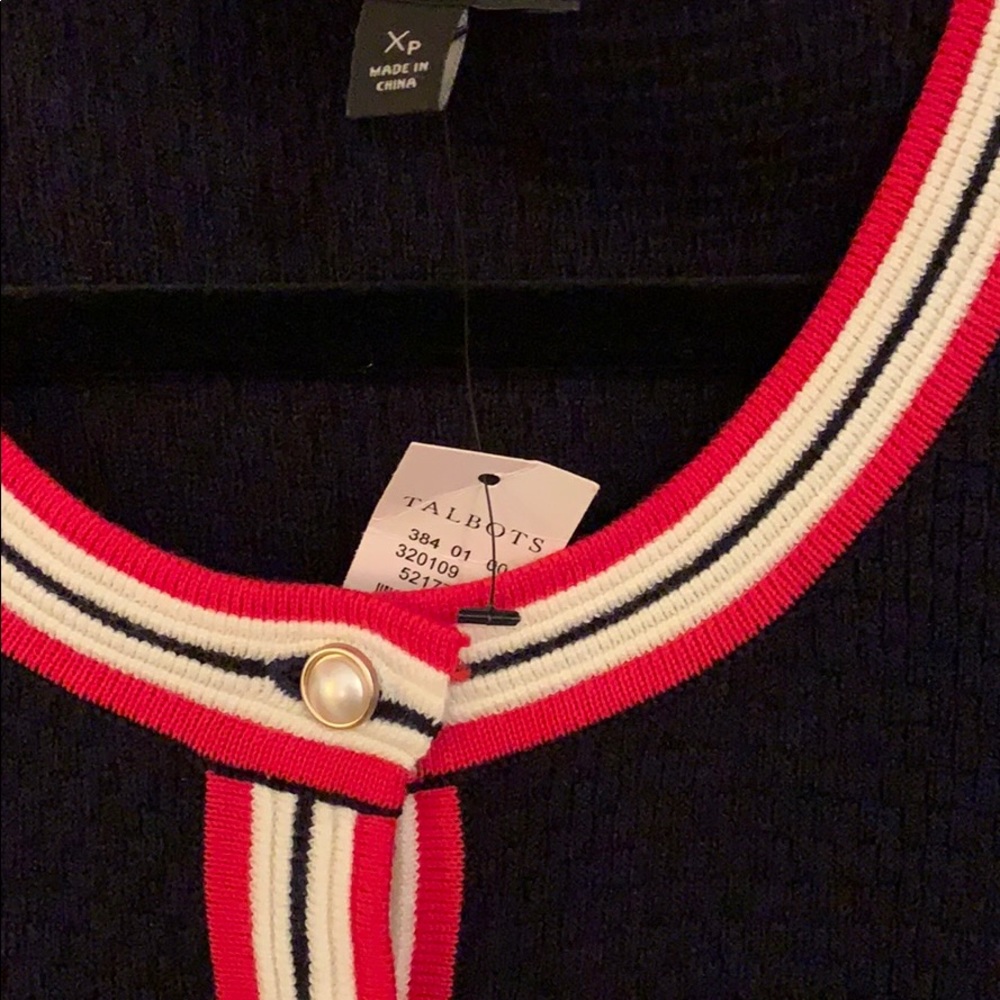 Sweater - Picture 2 of 6